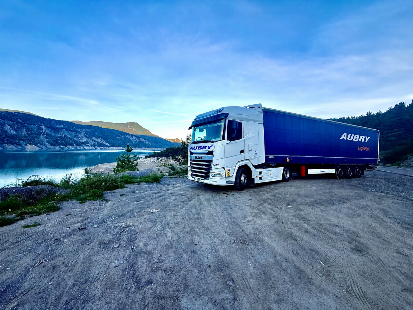 Camion Aubry Logistique sur la route